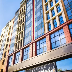 Hotel New York – The Art of Marvel